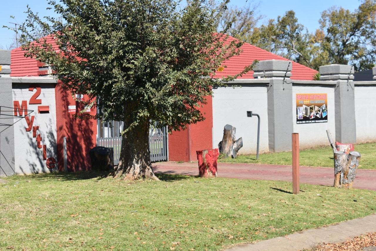 Sinesan Guesthouse Vereeniging Exterior photo